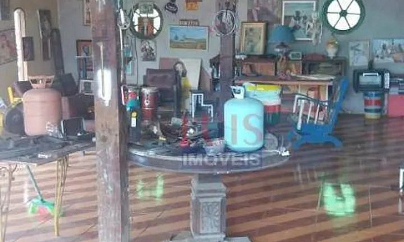 Casa Com 2 Dormitóri...