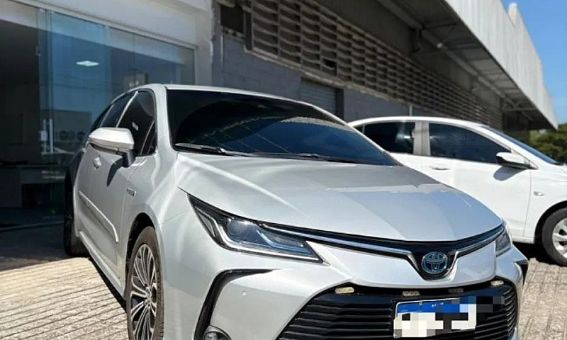 Toyota Corolla Altis...