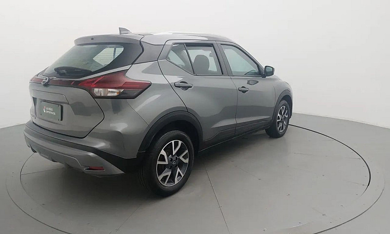 Nissan Kicks Sense 1...
