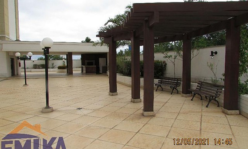 Apartamento Com 3 Qu...