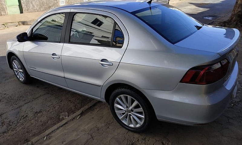 Volkswagen Voyage 1....