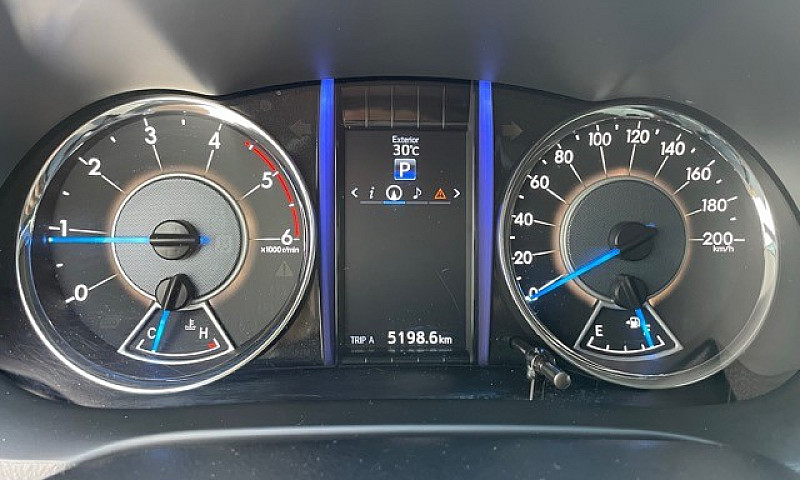 Toyota Sw4 Diamond 2...
