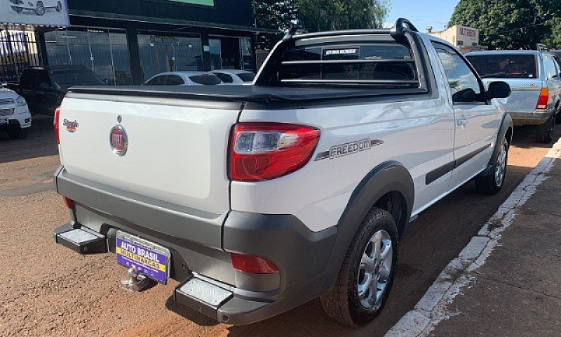 Fiat/Strada 1.4 Cs F...