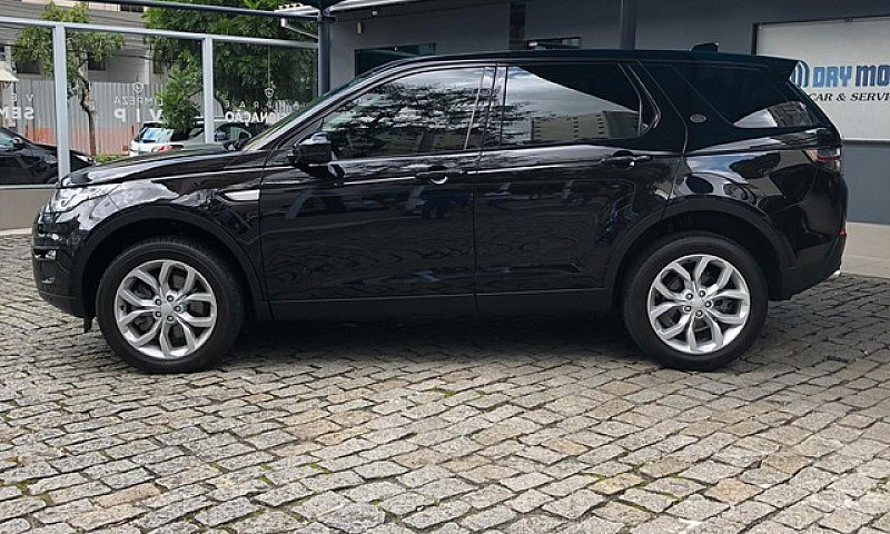 Land Rover Discovery...
