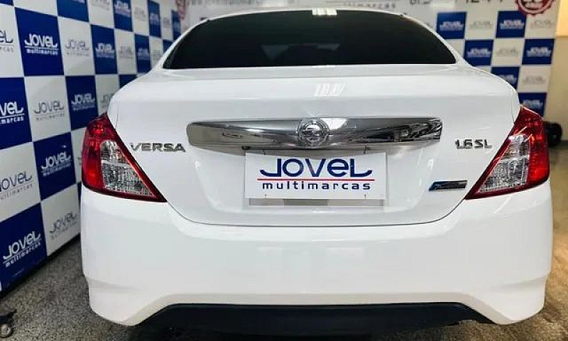 Nissan Versa 16Sl Cv...
