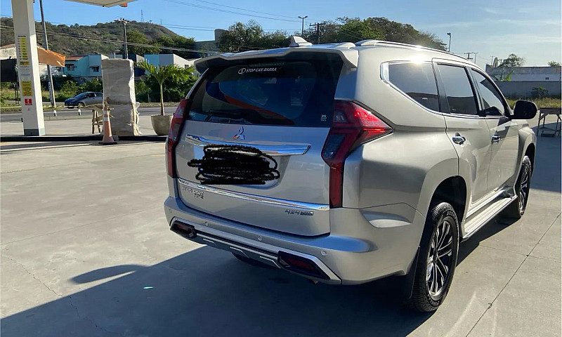 Mitsubishi Pajero Sp...