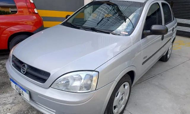 Chevrolet Corsa Sed....