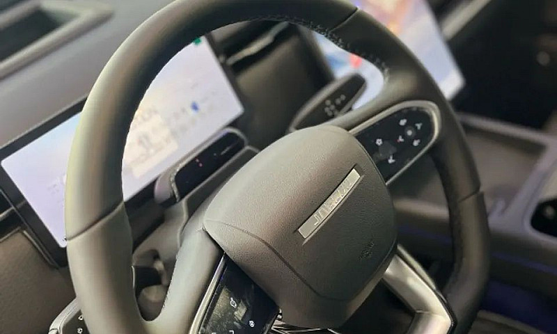 Jaecoo 7 / J7 Luxury...