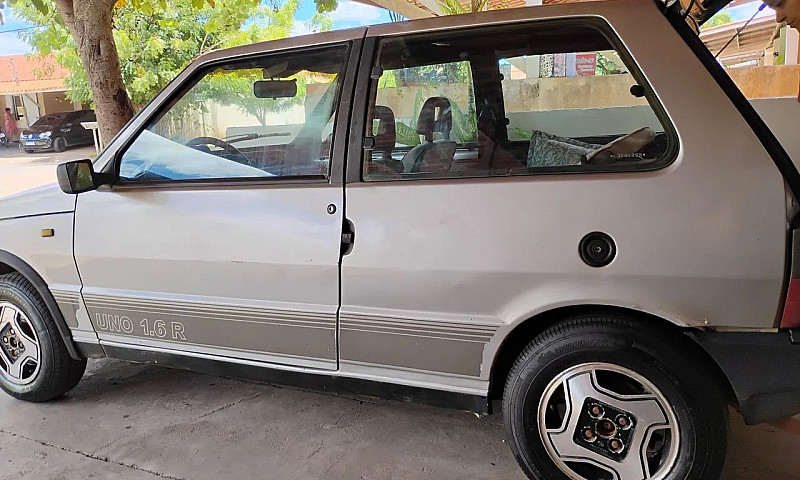 Fiat Uno 1.6R Mpi / ...