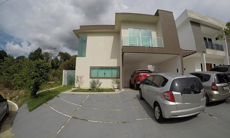 Ótima Casa Duplex Co...