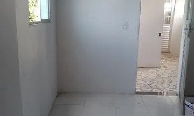 Kitnet Ótima Localiz...