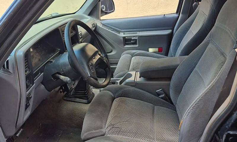 Ford Explorer Xlt 4X...