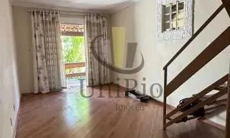 Casa Á Venda Em Cond...