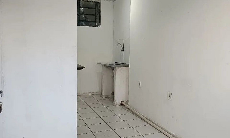 Kitnet Zona Leste (V...