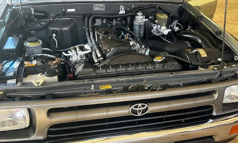 Toyota Hilux Cd 4X2 ...