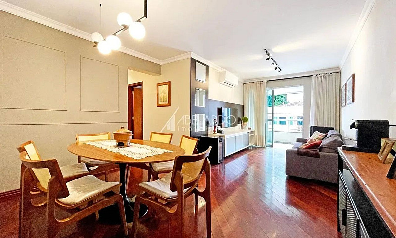 Apartamento Semimobi...