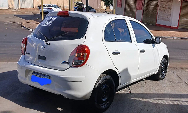 Nissan March S 1.0 1...