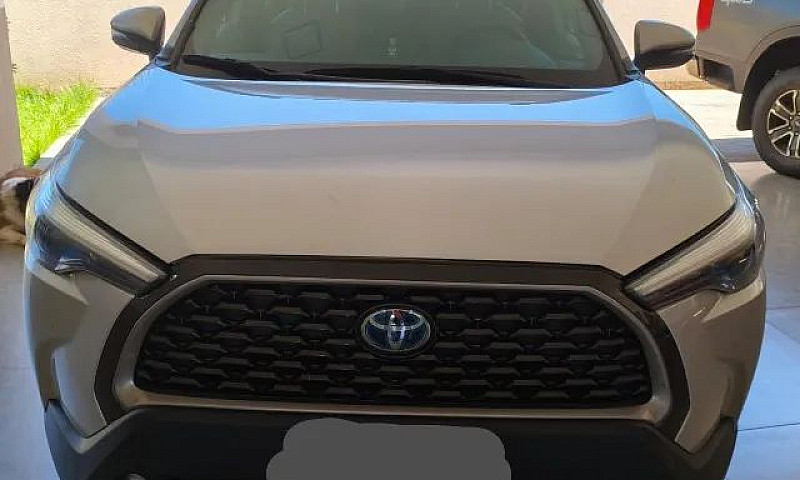 Toyota Corolla Cross...