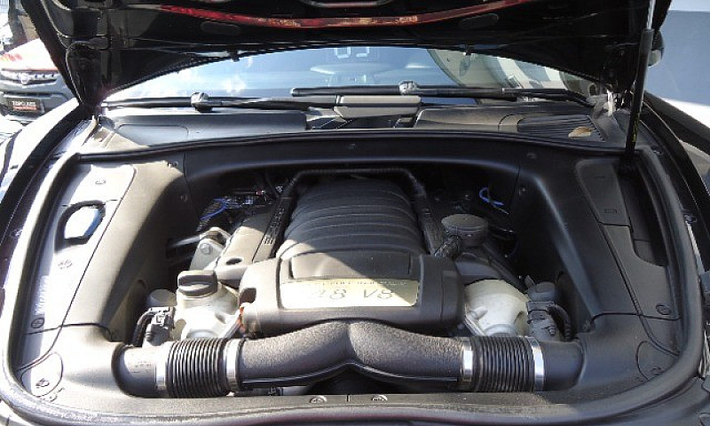Porsche  Cayenne S 4...