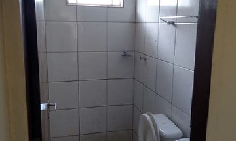 Aluga-Se Apartamento...