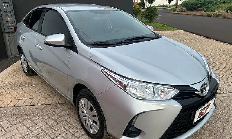 Toyota Yaris Xl Seda...
