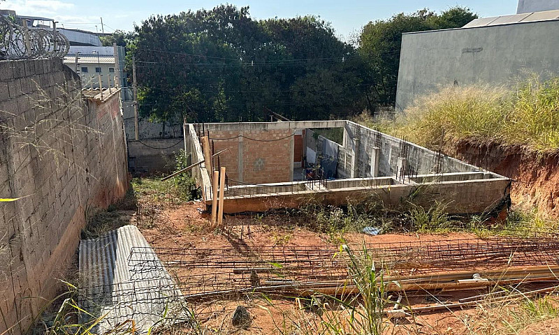 Lote 399M2, No Fernã...