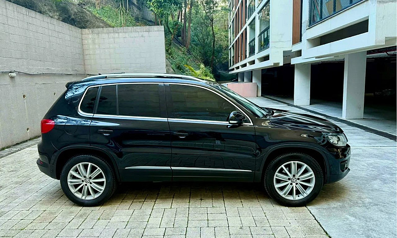 Volkswagen Tiguan Co...