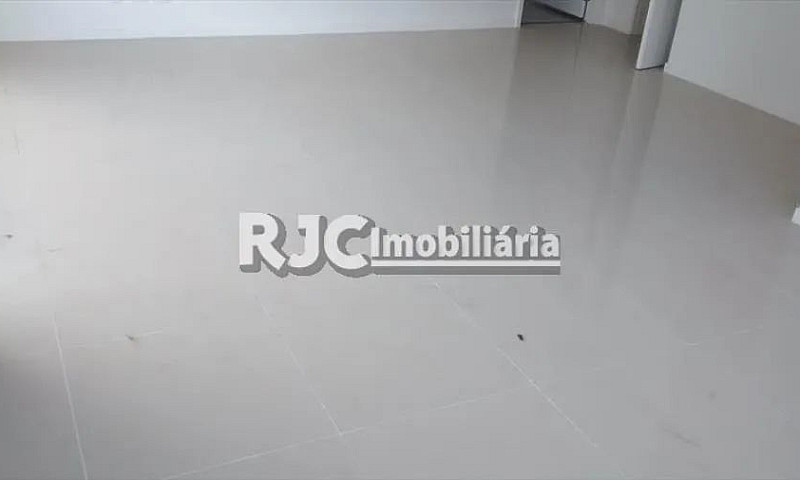 Apartamento De 81 Me...