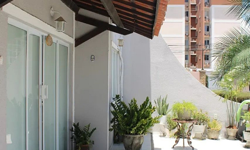 Casa Duplex Condomín...