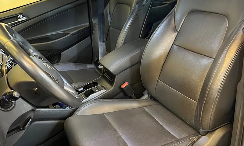 New Tucson Gls, Ano:...