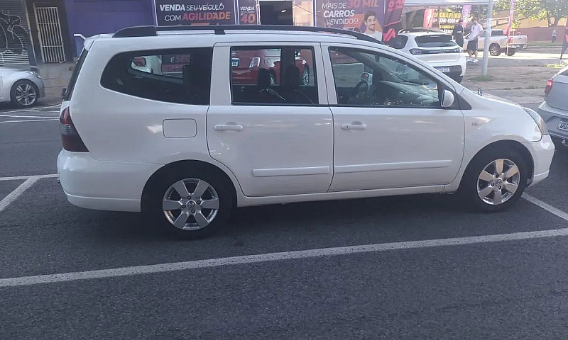 Nissan Livina Grand ...