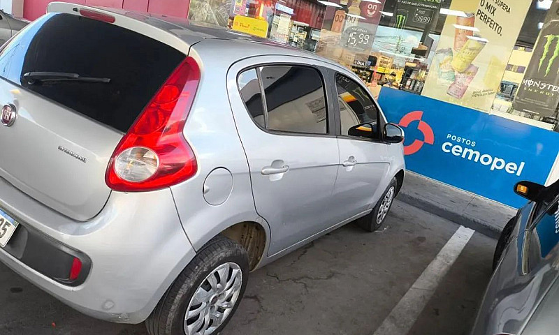 Fiat Palio Attractiv...
