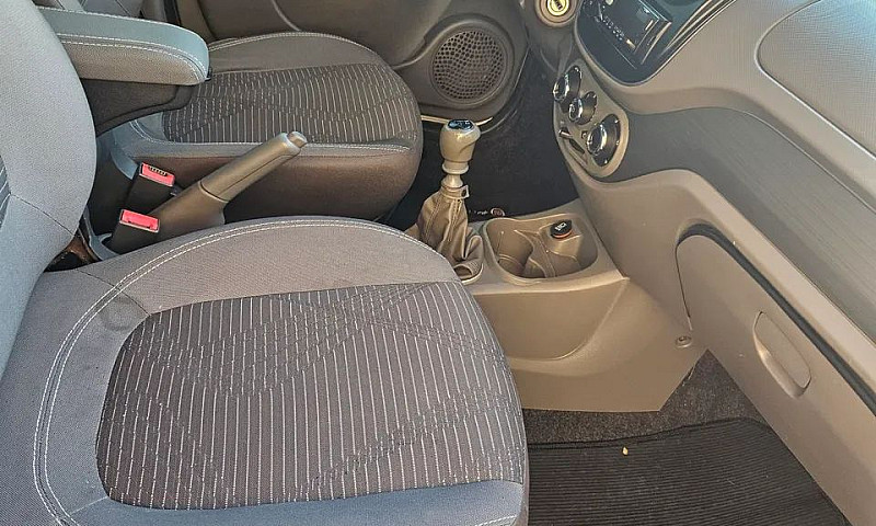 Fiat Palio Attractiv...
