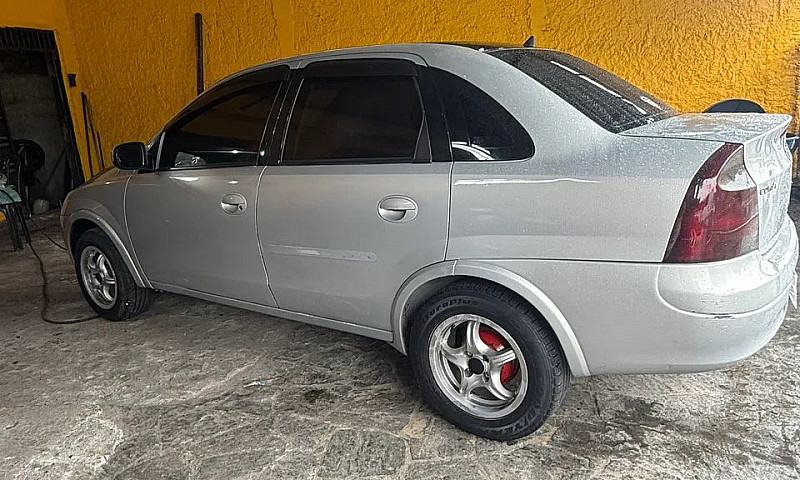 Chevrolet Corsa Seda...