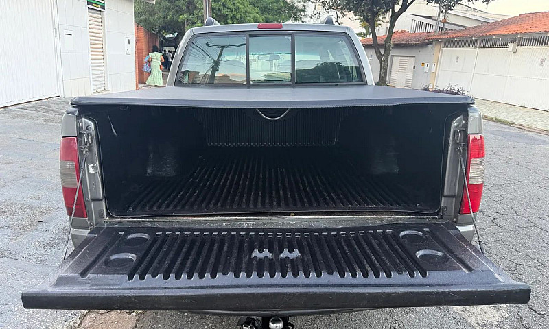 Chevrolet S10 Pick-U...