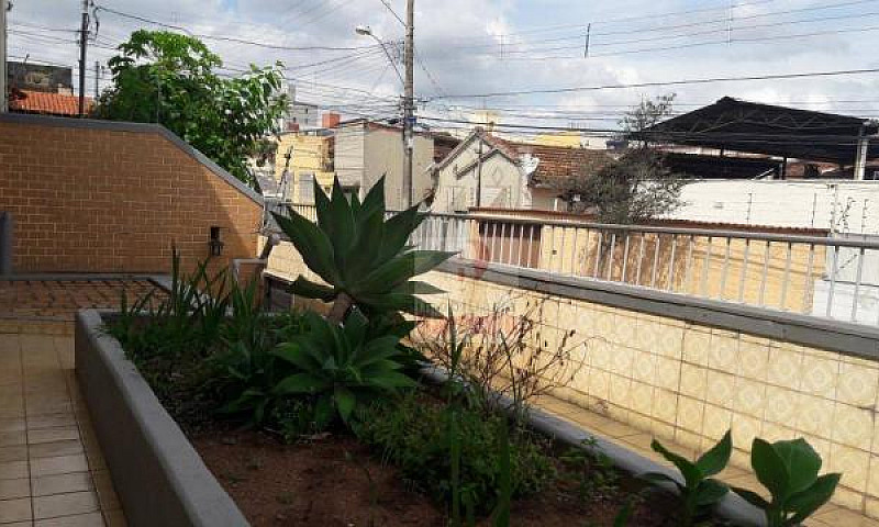 Casa Com 3 Quartos À...