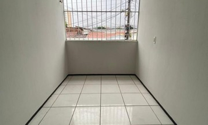 Aluga-Se Casa...