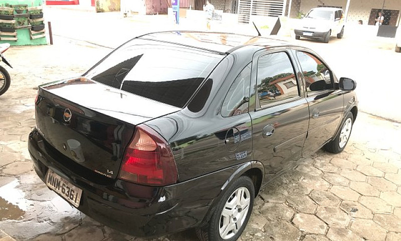 Corsa Sedã 1.4 Compl...