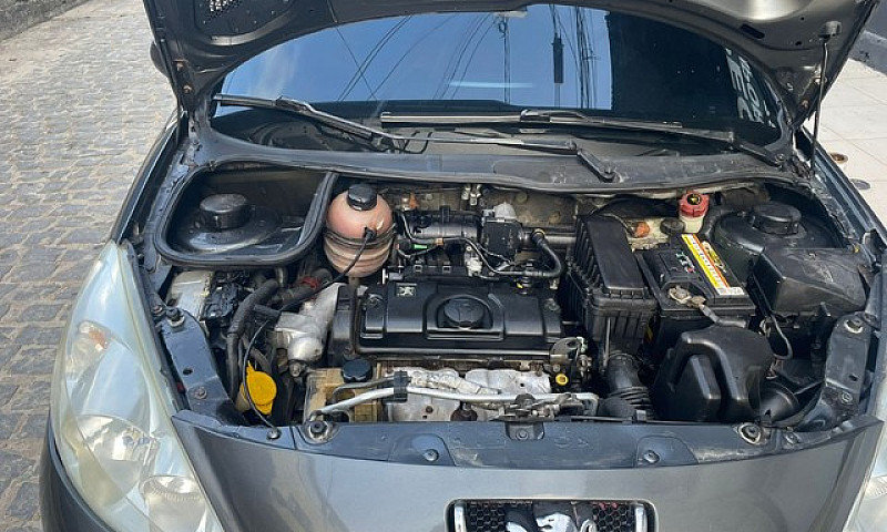 Peugeot 207 1.4 8V 2...