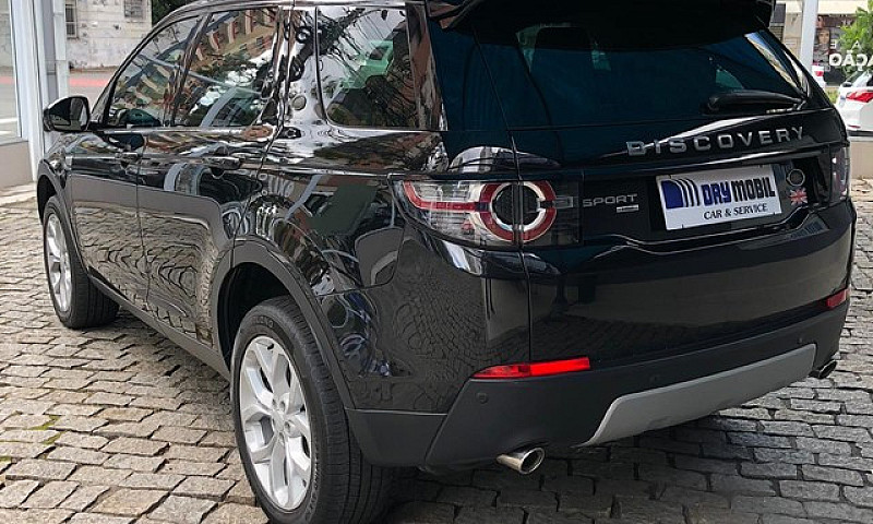 Land Rover Discovery...