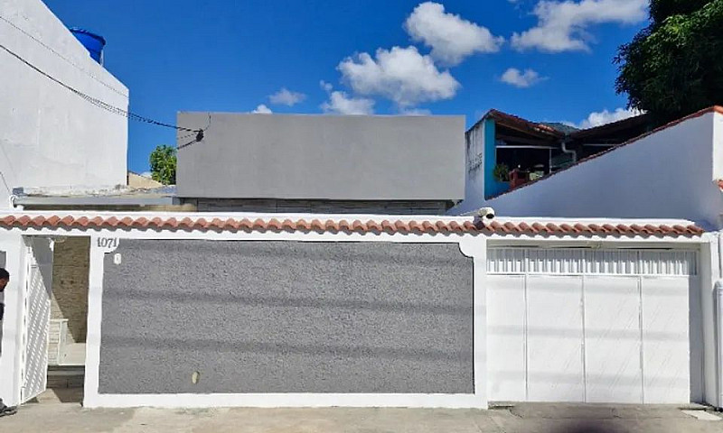 Casa Mesquita, Perto...