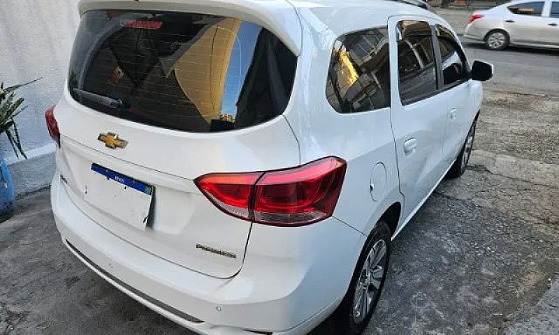 Chevrolet Spin Premi...