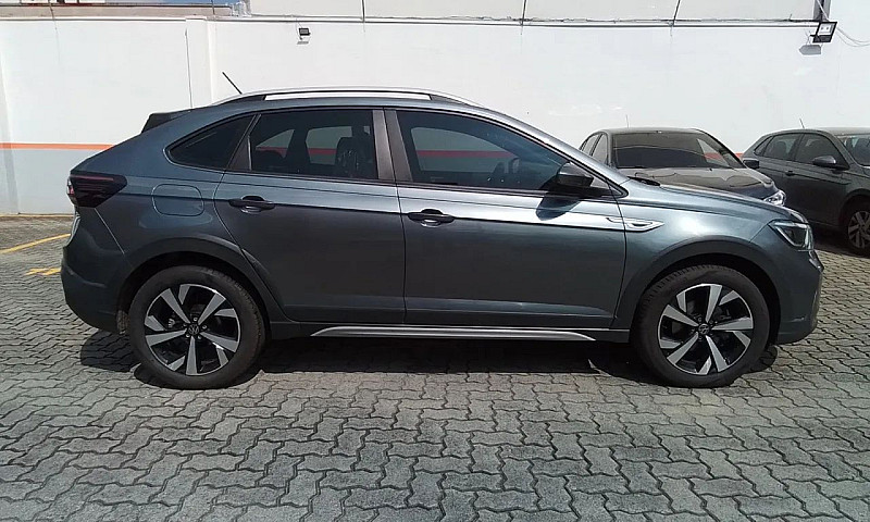 Volkswagen Nivus Hig...