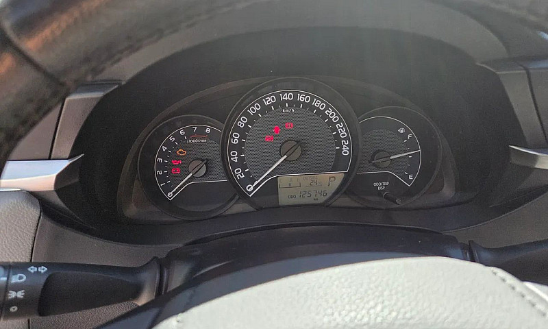 Toyota Corolla Gli 1...