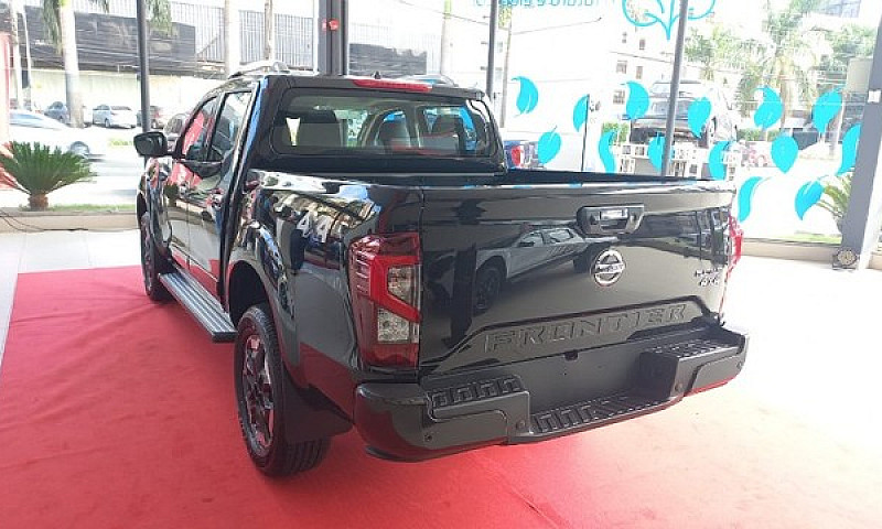 Nissan Frontier 2023...