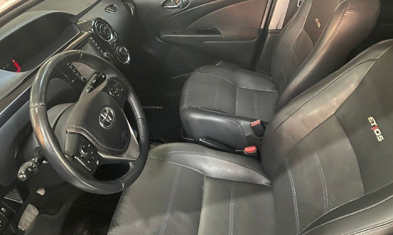 Toyota Etios Sedan P...