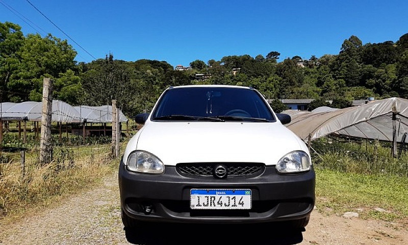 Vendo Corsa Ano 2001...