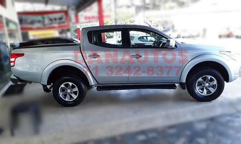 Mitsubishi L200 Trit...