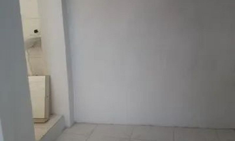 Kitnet Ótima Localiz...