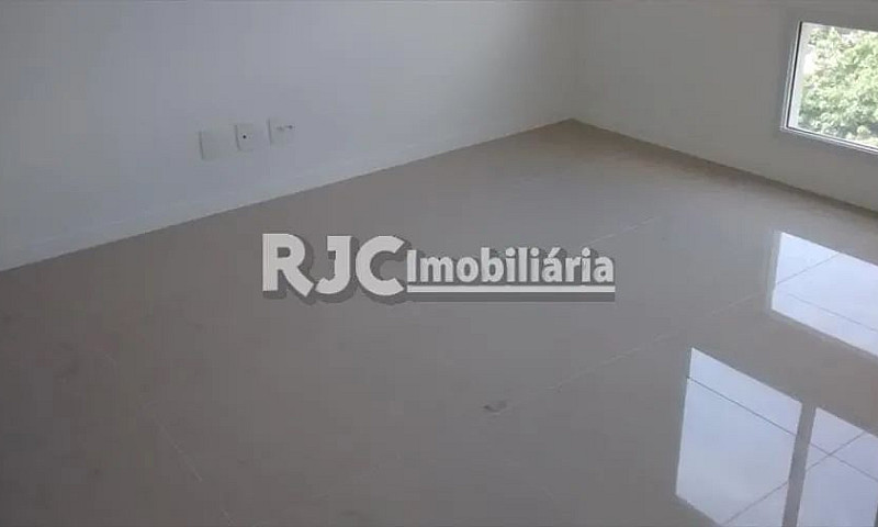 Apartamento De 81 Me...